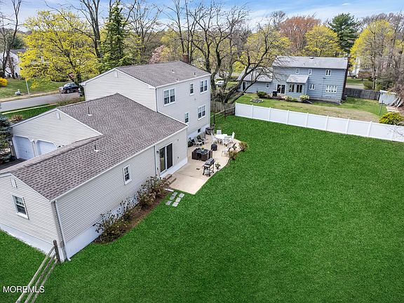 2nd image of 4 Koosman Drive