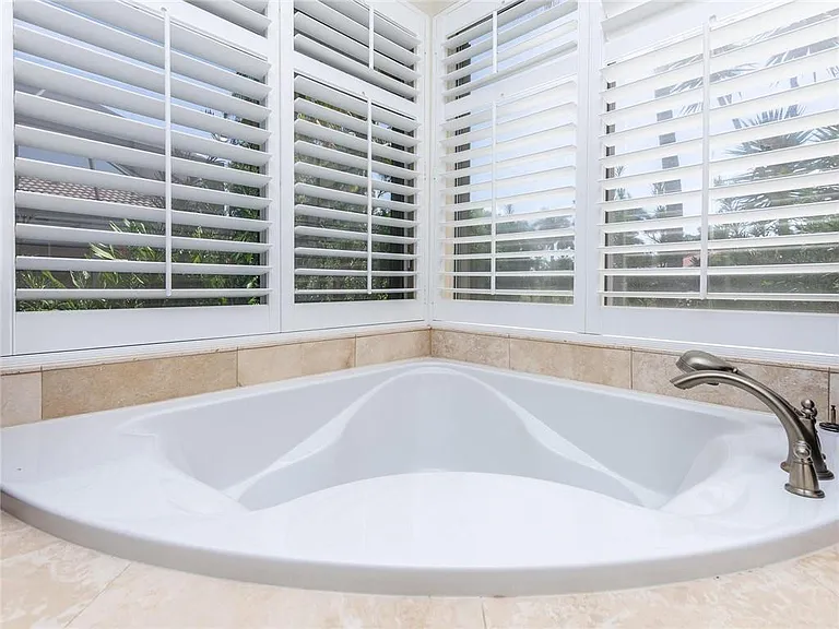 1230 Fairfax Ct — Photo 44