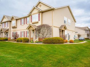1100 Poppyfield Pl #1R, Schererville, IN 46375