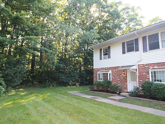 2nd image of 2030 Mary Ellen Ln