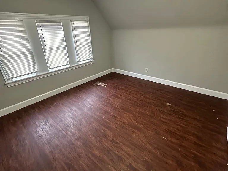 273 Brooks St — Photo 13