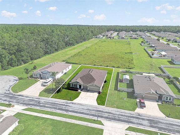 3rd image of 5198 NE 19TH PLACE