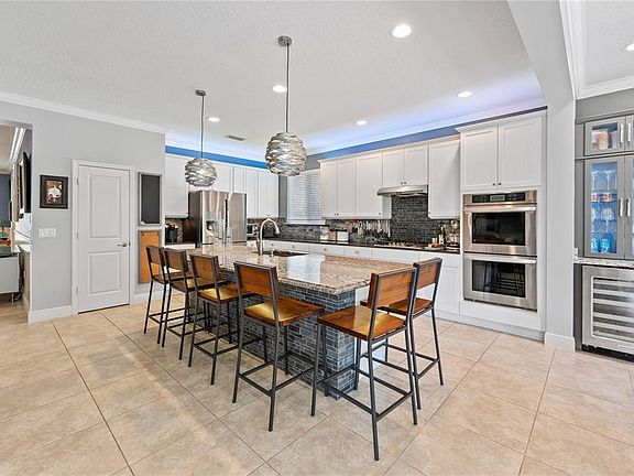 5th image of 11731 Verrazano Dr