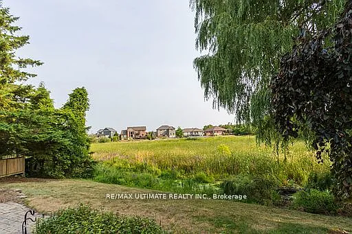 34 Briarwood Cres — Photo 38