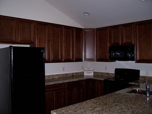 2nd image of 1501 Ellington Dr