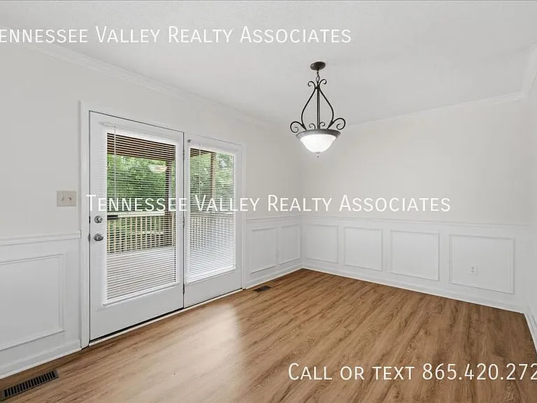 1277 Halifax Rd — Photo 10