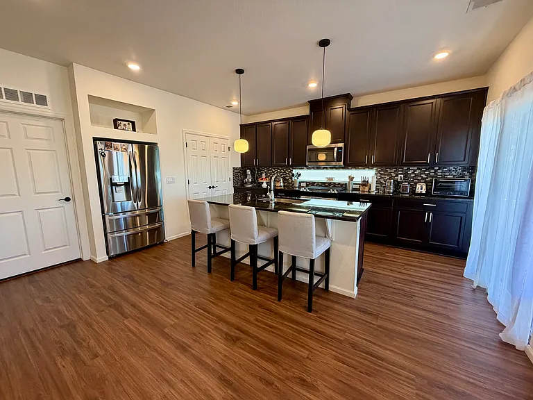 10173 Worchester St — Photo 3