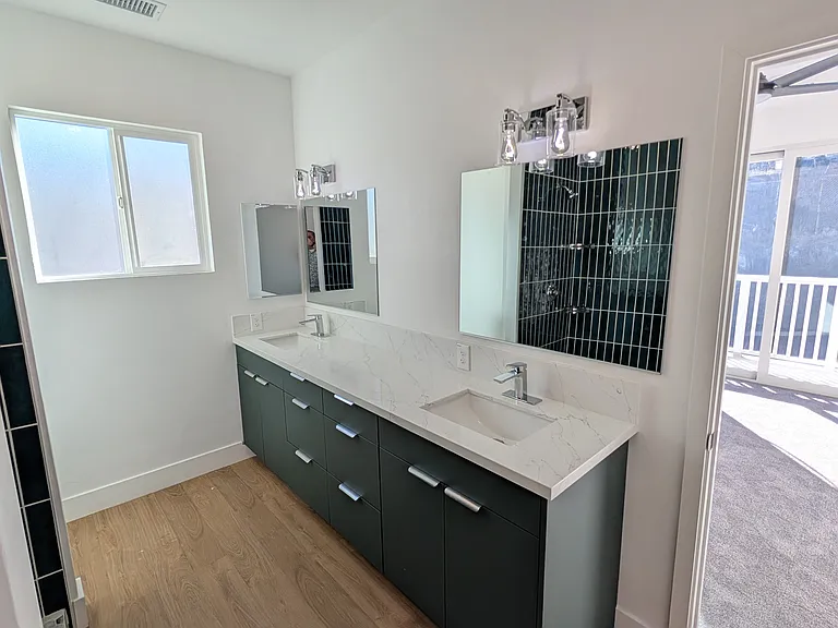 1304 Buena Vista Ave — Photo 13