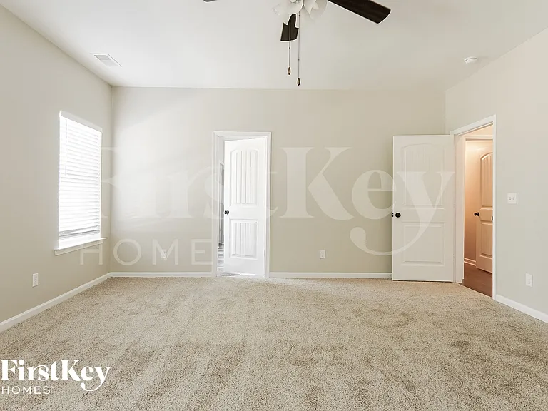 744 Helena Station Dr — Photo 10