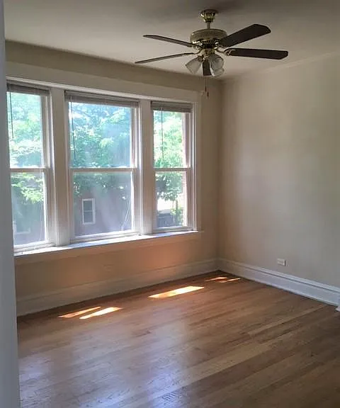 5235 N Winchester Ave — Photo 4