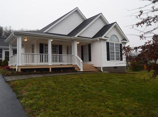 1513 Dana Rd, Hendersonville, NC 28792