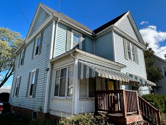 1st image of 425 Arthur St