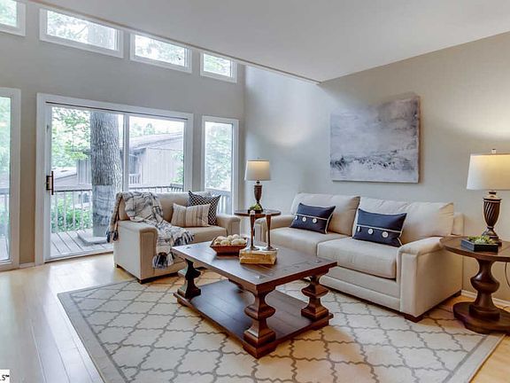 4th image of 103 Inglewood Way