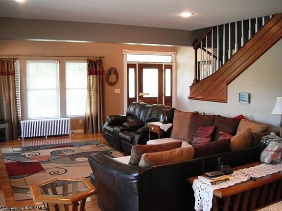 4th image of 148 Shady Brook Ests
