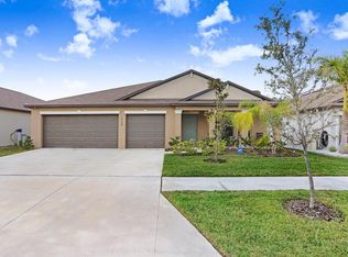 1868 Sand Daisy Pl, Ruskin, FL 33570