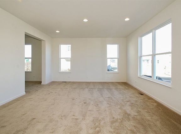 5th image of 345 Meadowsedge Dr