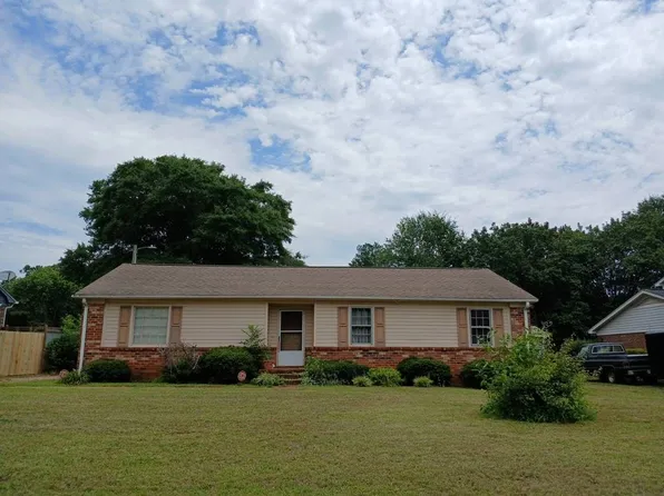 325 Berea Forest Cir, Greenville, SC 29617
