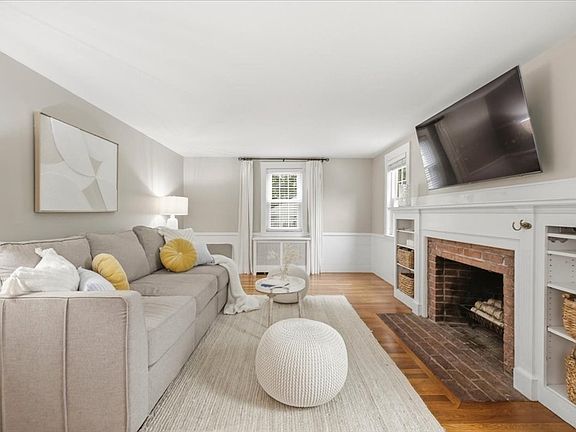 5th image of 39 Fisher St