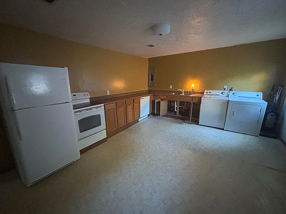 4th image of 1001 Jarvis Rd