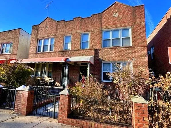 24-16 26th St, Astoria, NY 11102