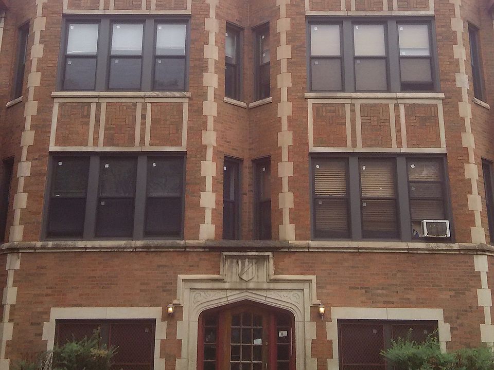 1st image of 6853 S Paxton Ave #3