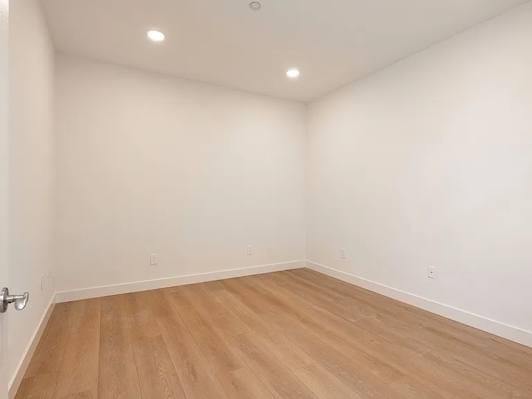 1501 India St #604 — Photo 21