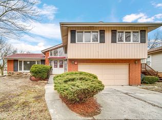 18654 Center Ave, Homewood, IL 60430