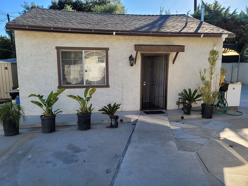 1st image of 12877 Glenoaks Blvd