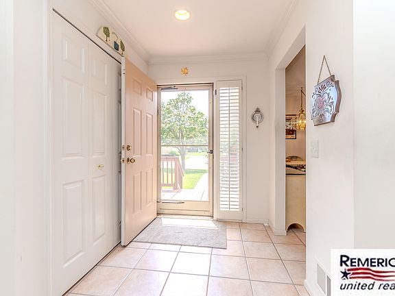4th image of 35400 Blue Spruce Dr