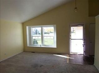 55 Willow Rd, Matteson, IL 60443