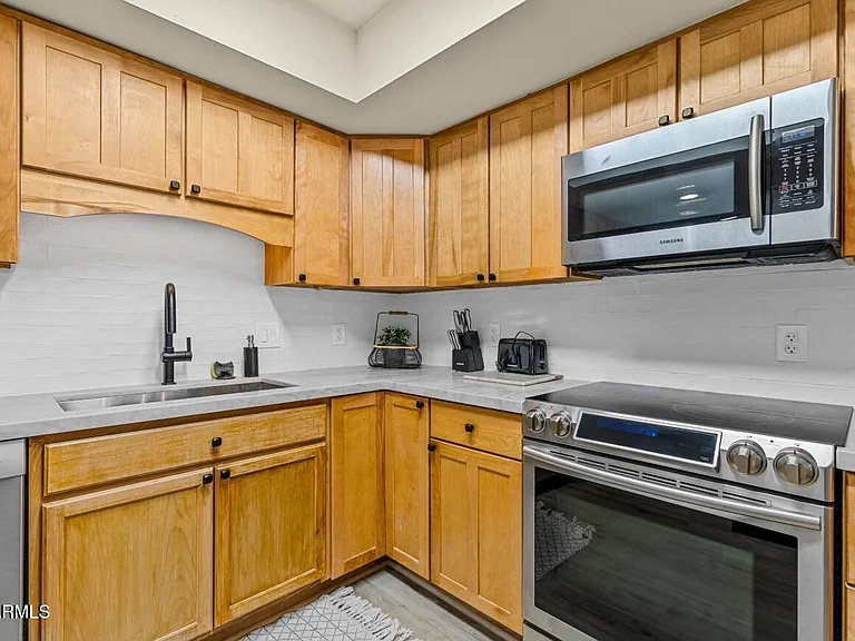 2803 N Carefree Cir — Photo 9