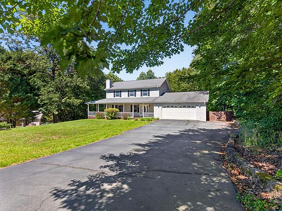 2nd image of 504 Deer Dr