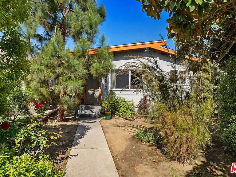 3612 Greenwood Ave — Photo 6