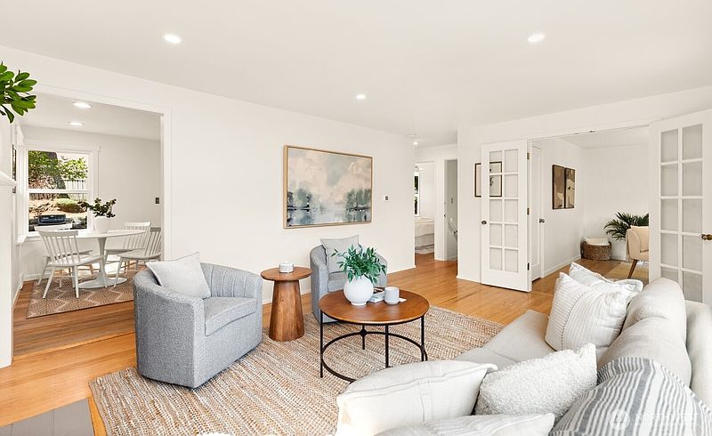 5th image of 7537 18th Avenue NW