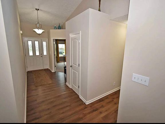 4th image of 3280 Huxley Dr