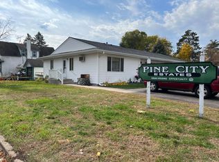 515 9th St SW #3, Pine City, MN 55063