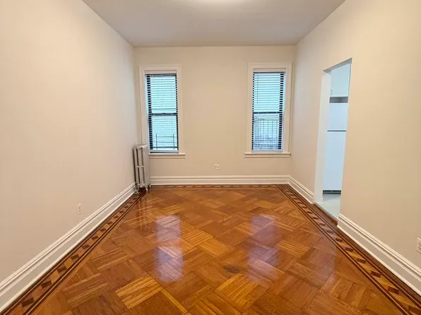 315 8th Avenue image 1 of 14