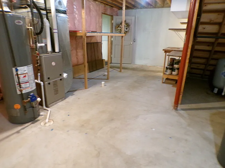 8087 Lansing Rd — Photo 17