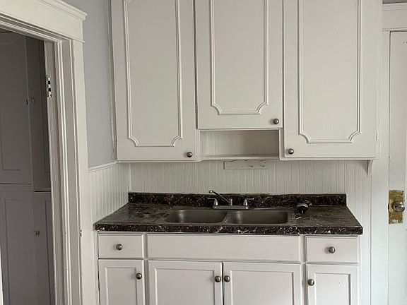 4th image of 3819 E 54th St