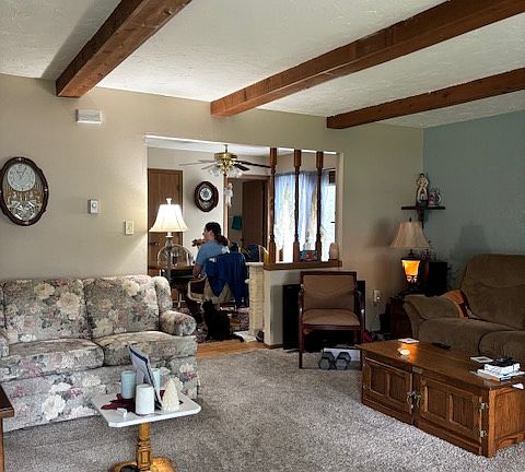 5th image of 1276 Tamarack Ave
