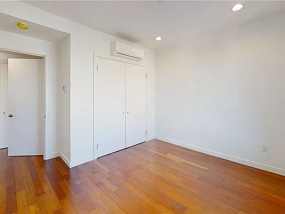 3rd image of 3260 106th St APT 3D
