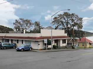 Pioneer Apartments (1121 SE 9th Ave), Oak Harbor, WA 98277