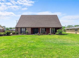 3710 Pin Oak Ct, Lake Charles, LA 70605