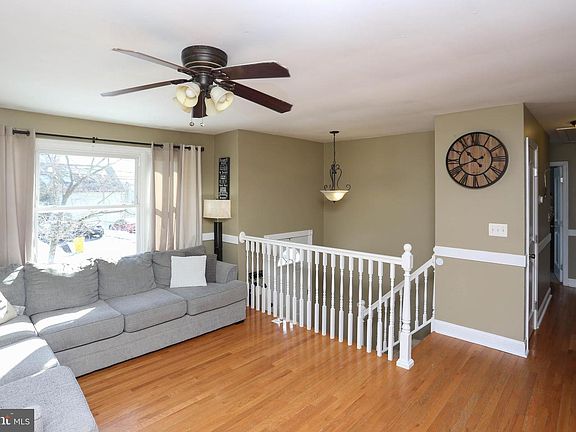 5th image of 1532 Furnace Ave