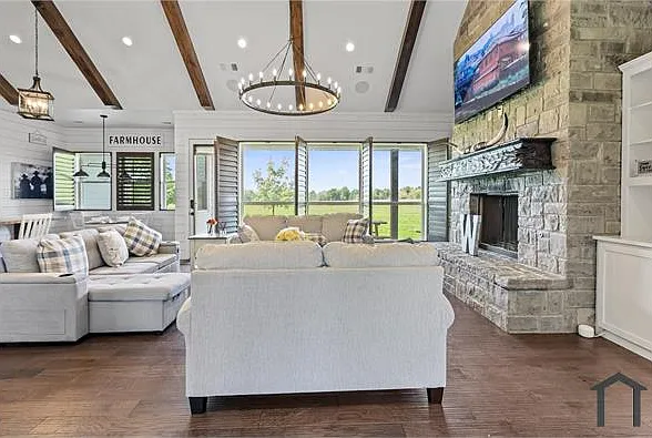 1 bed, $2,499 — Photo 2