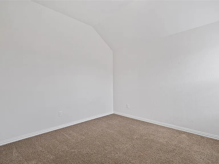 2905 Consuelo Way — Photo 21