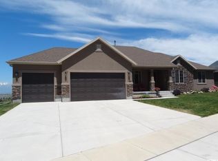 162 W Sky Hawk Way, Elk Ridge, UT 84651