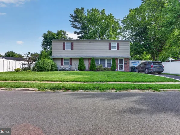 2741 Fernwood Ave, Roslyn, PA 19001