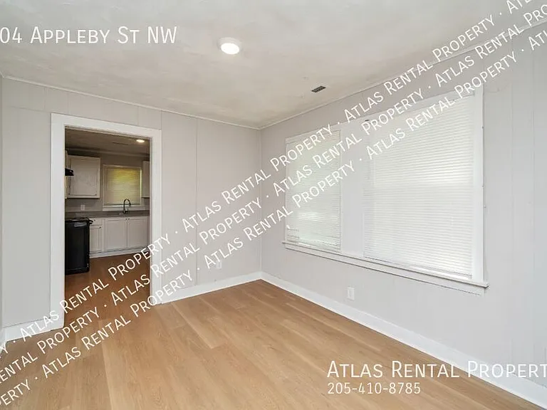 804 Appleby St NW — Photo 8