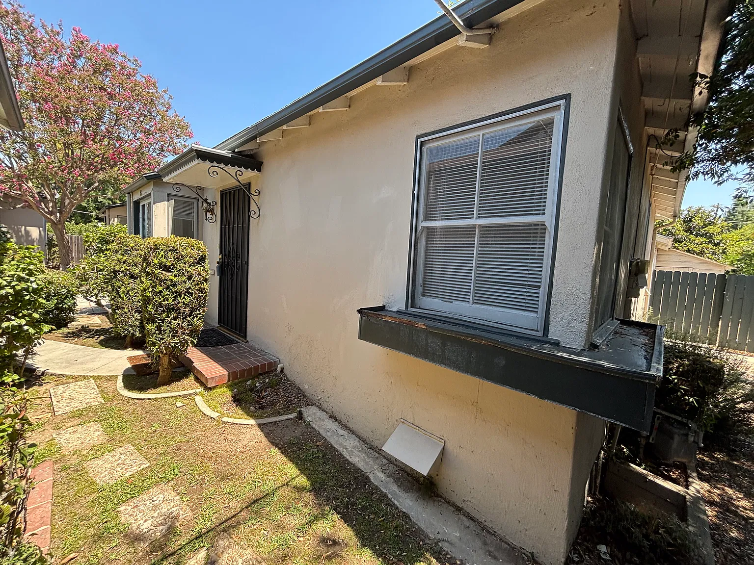 1 bed, 684 sqft, $2,700 — Photo 3